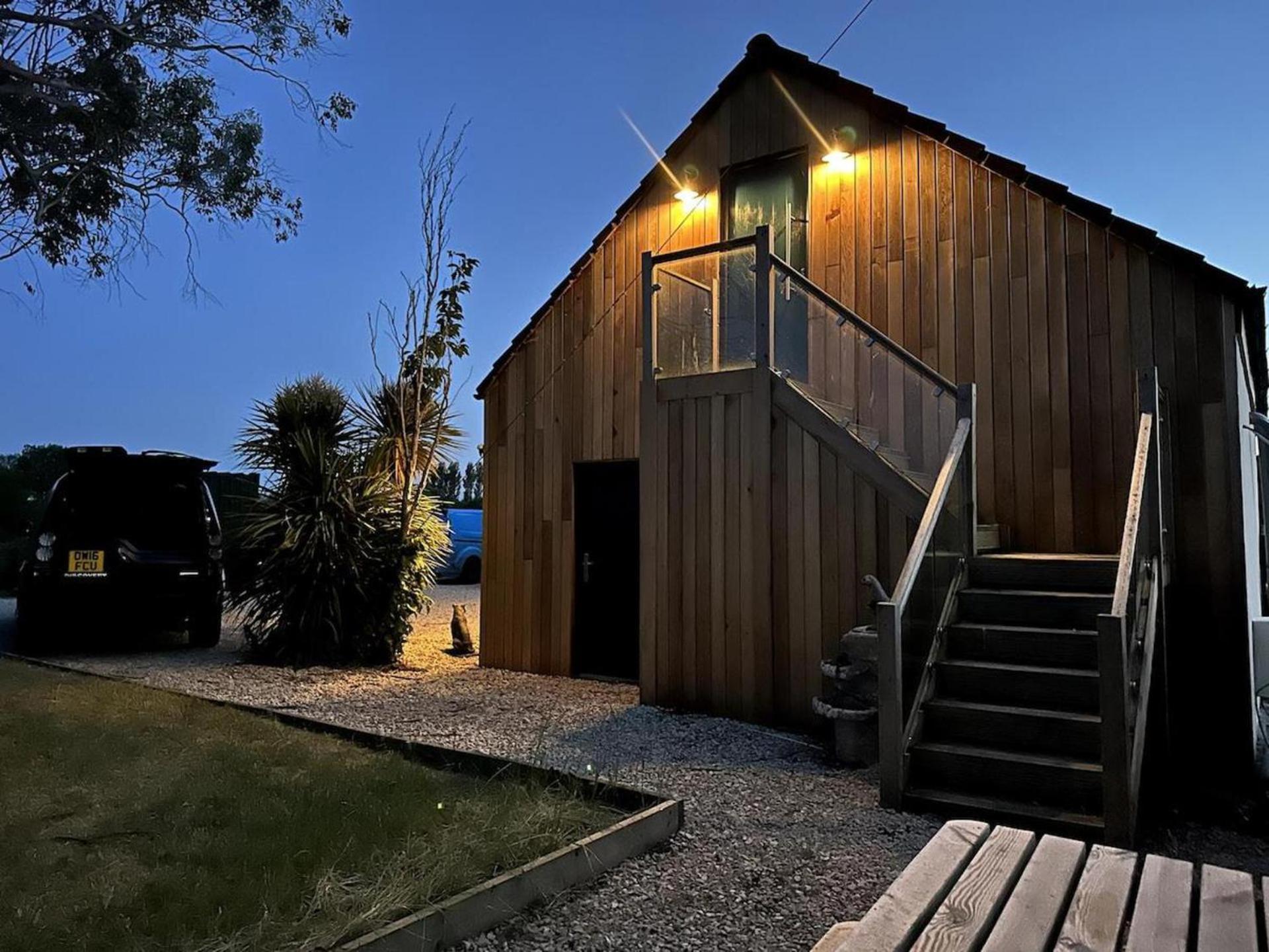 Remarkable 1-Bed Apartment In Glastonbury Exterior photo